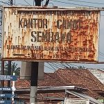 Plang Kantor Camat Sembawa Tak Terurus, Warga Bingung dan Aktivis Banyuasin Soroti Minimnya Kepedulian