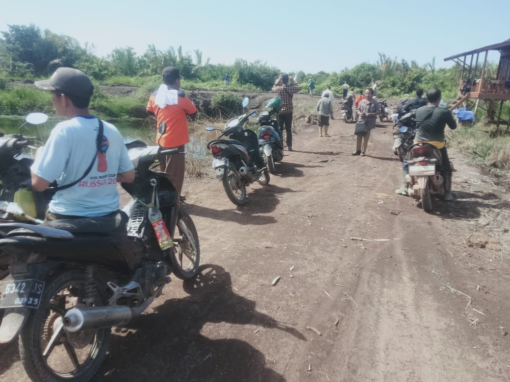 Masyarakat Dikejutkan Kemunculan Papan Nama PT TBA di Lahan yang Mereka Klaim Milik PT SCR, Yayasan Kormis Angkat Bicara
