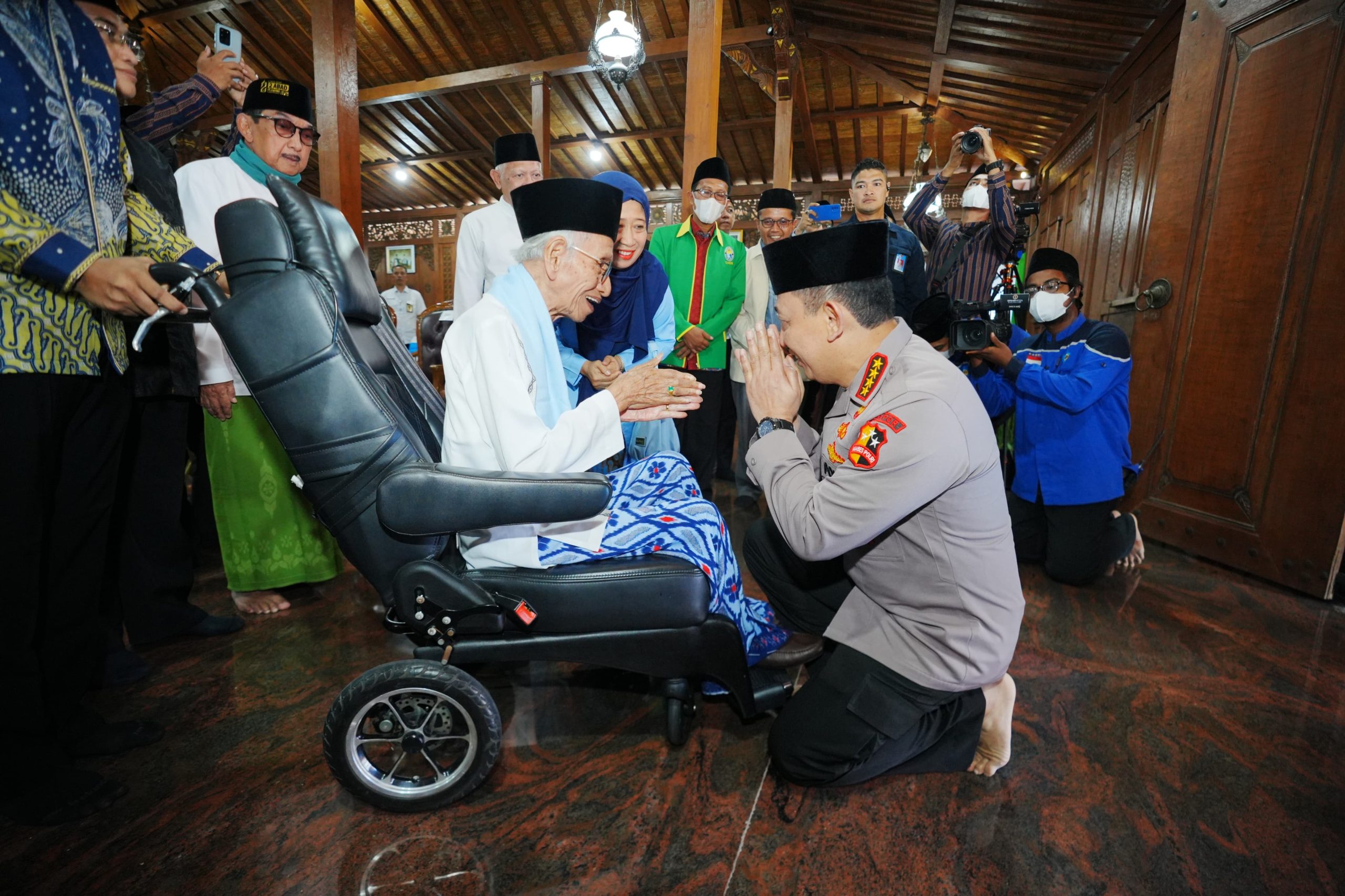 Kapolri Silaturahmi ke Ponpes Shiddiqiyyah Jombang, Perkuat Sinergi Umara dan Ulama