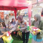 Polresta Banyuwangi Bersama Bulog Gelontorkan 202 Ton Beras SPHP untuk Warga Dalam Gerakan Pangan Murah