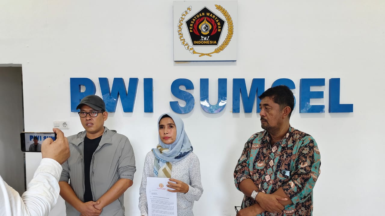 Perkara VMR diputus Dengan Pasal Yang Belum Diamandemen