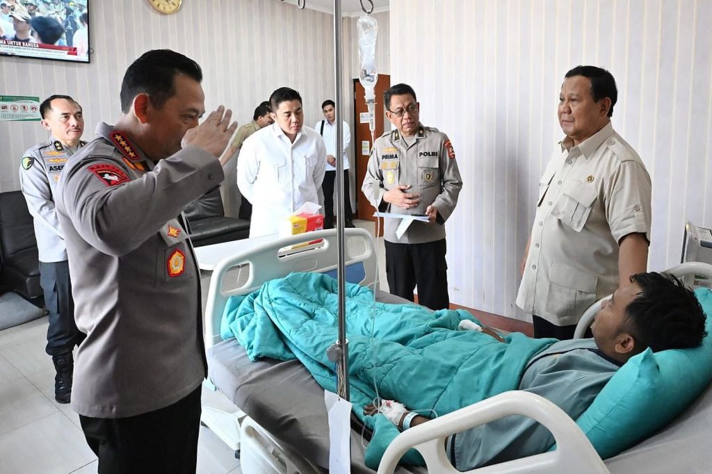 Kunjungi Korban Demo, Presiden Prabowo Prihatin atas Kondisi yang Alami Operasi Besar