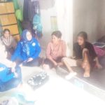 Yayasan Peduli Umat Prabumulih Kunjungi Anak Penderita Tumor Kaki di Payuputat, Serahkan Bantuan Sembako