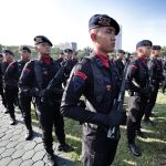 Anggota Sat Brimob Polda Jatim Terima Penghargaan KPLB dari Kapolri