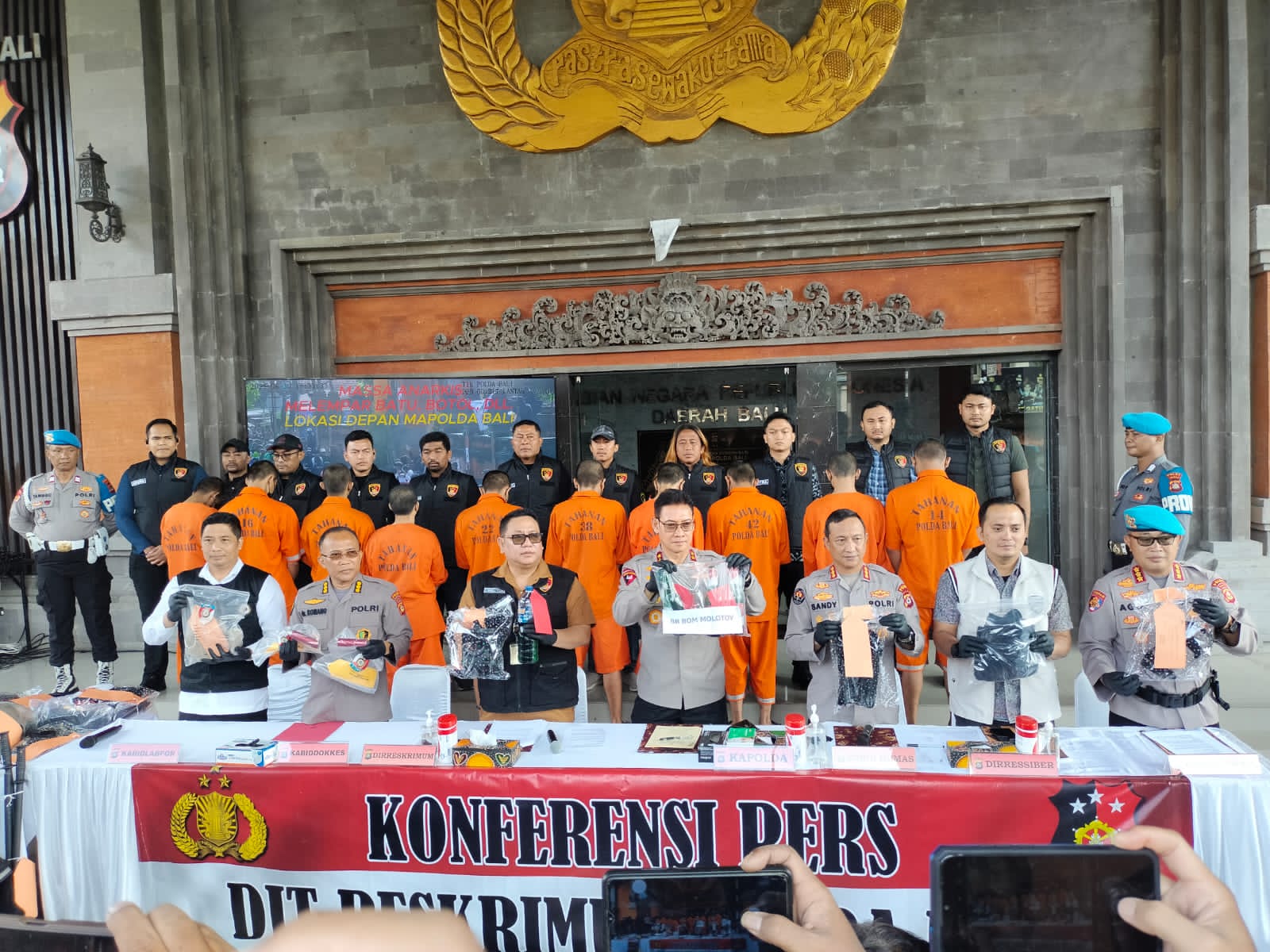 Kapolda Bali Tetapkan 14 Orang Tersangka Unjuk Rasa Anarkis di Bali