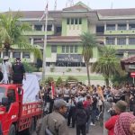 Pemkab Tangerang Di Demo FWJ Indonesia Tuntut Tanggungjawab Bupati
