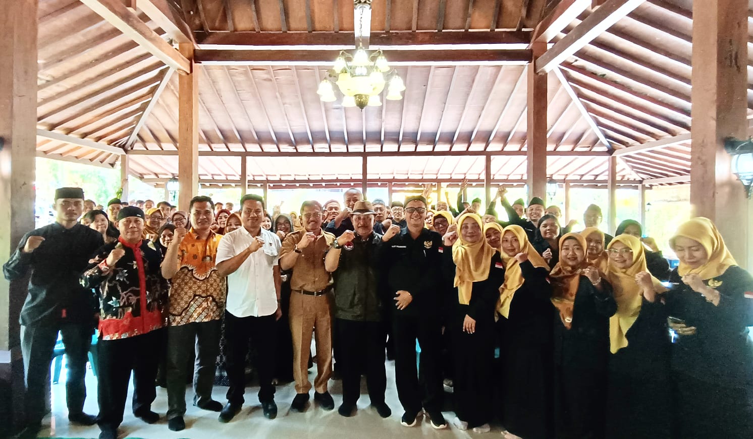 Cegah Maladministrasi, MKKS SMAS Banyuwangi Hadirkan Kajian Hukum