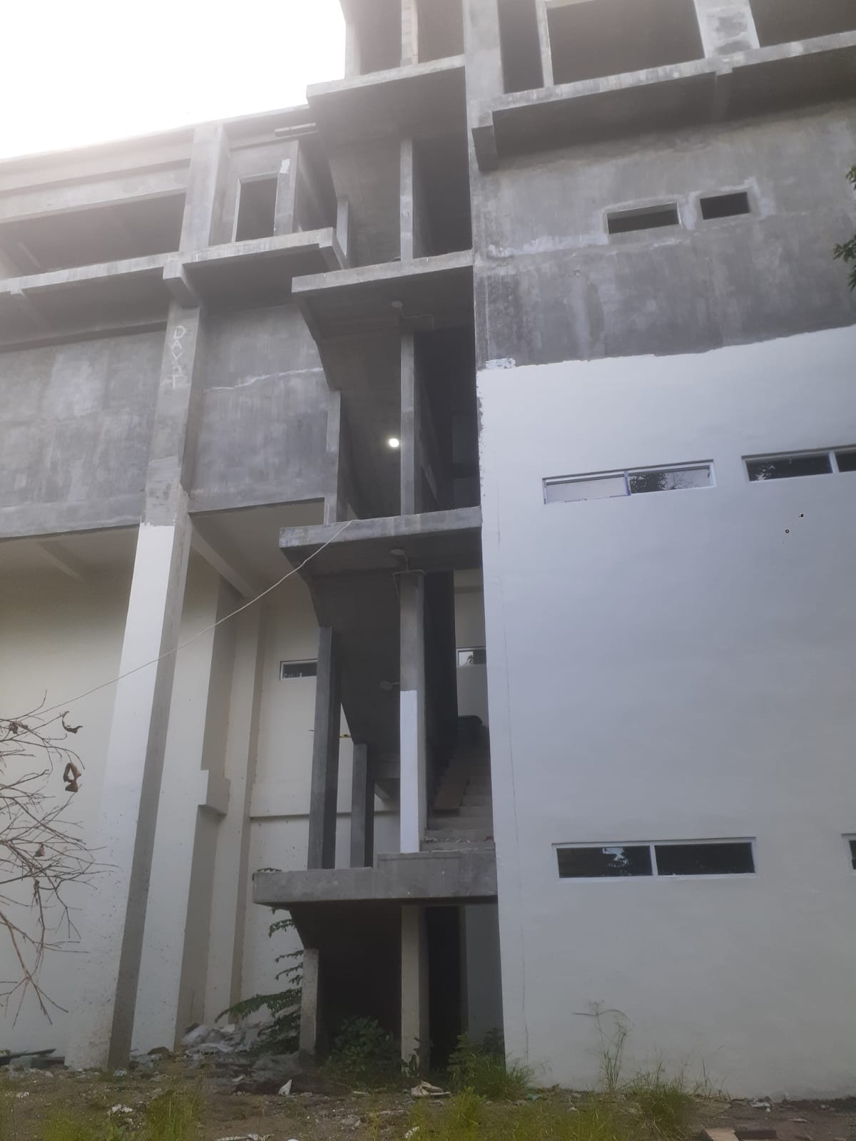 Diduga Pembangunan Gedung Cardiac Center Tidak Selesai, Ada Apakah???.
