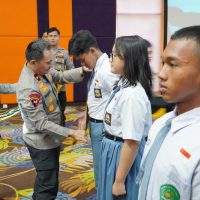 Polda Jatim Kukuhkan 234 Pelajar Jadi Duta Kamtibmas, Siap Jadi Agen Perdamaian di Sekolah
