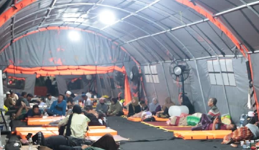Polda Jatim Siapkan Posko Crisis Center di RS Bhayangkara Surabaya Untuk Keluarga Korban Robohnya Bangunan Ponpes Al – Khoziny.