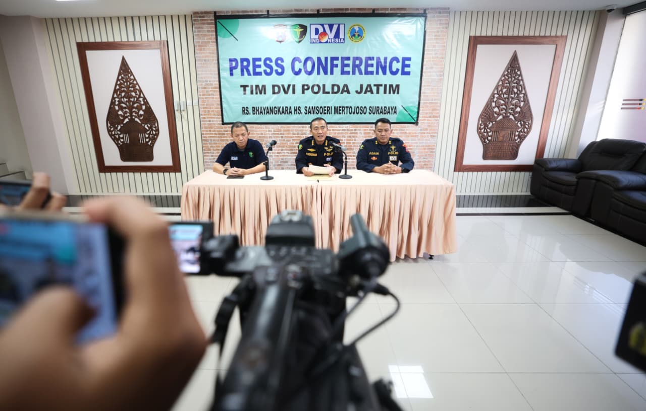 Tim DVI Polda Jatim Telah Berhasil Identifikasi 55 Jenazah Santri Ponpes Al Khoziny Sidoarjo.