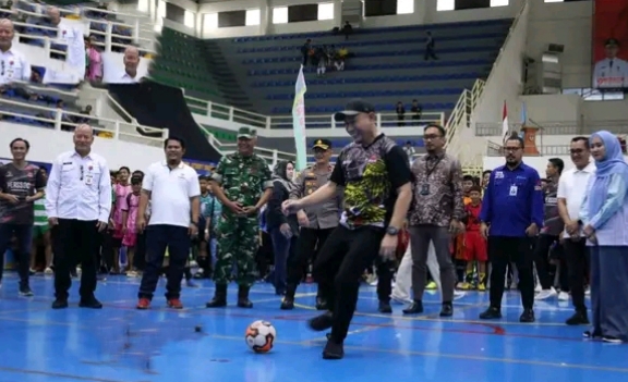 Wali Kota Lubuk Linggau Buka Festival Street Soccer Piala Wali Kota 2025
