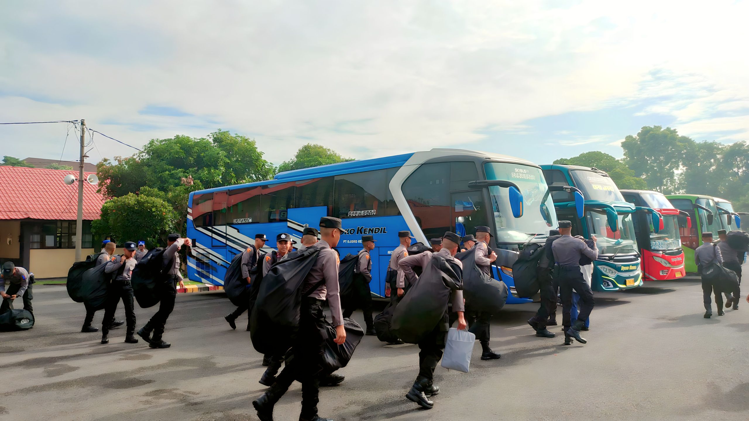 Asah Fungsi Teknis Kepolisian dan Kepekaan Sosial, 247 Siswa Diktukba SPN Polda Jatim Mulai Latja