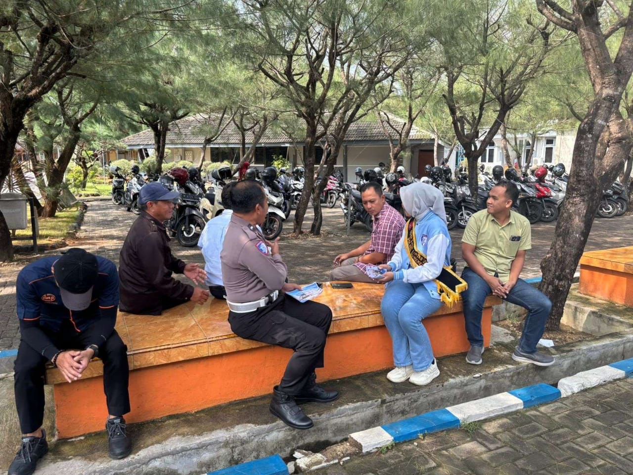 Polantas Menyapa Hadir di Universitas Wiraraja, Edukasi Keselamatan Berkendara Diperkuat