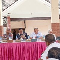 Wakil Ketua II DPRD Gresik, Mujid Riduan, Dorong Penguatan Peran Linmas dalam FGD di Kecamatan Menganti