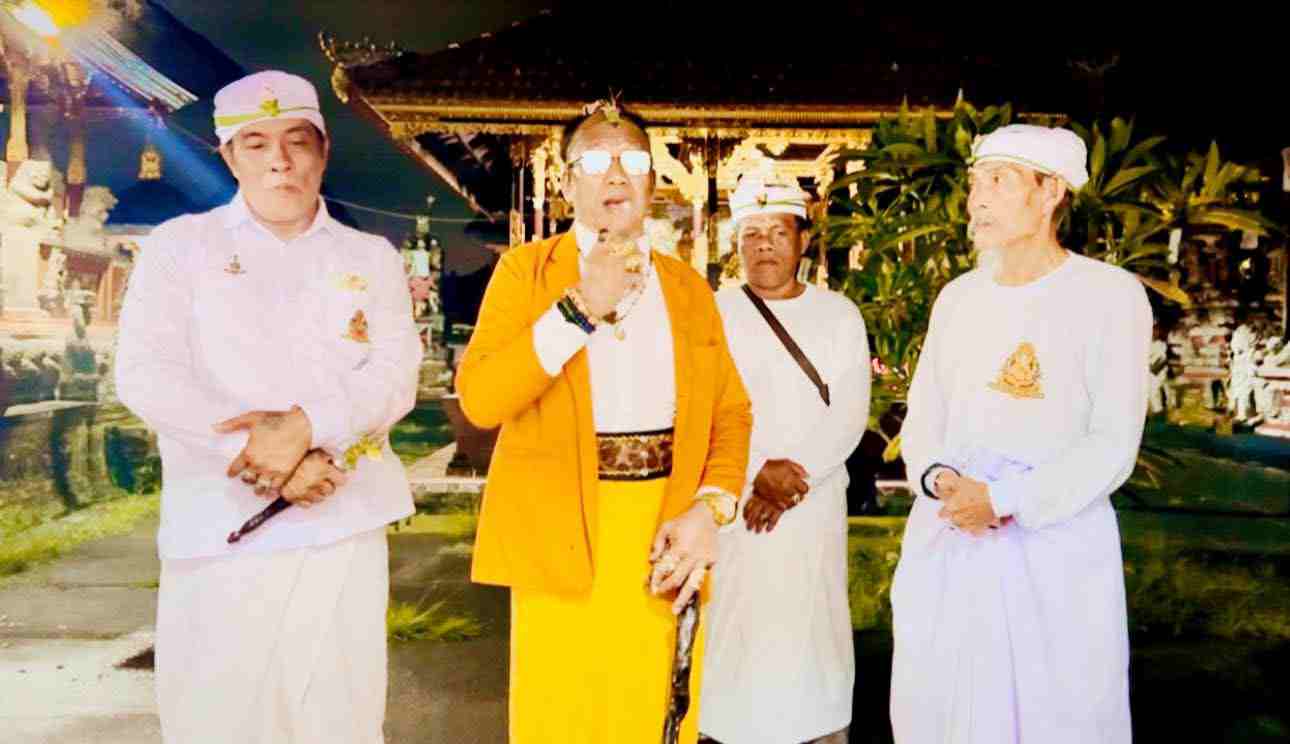 Supaya Lebih Metaksu : Paiketan Pinandita Ganesh Pratama Melaksanakan Upacara Mejaya-jaya