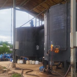 Gudang Pengolahan BBM Ilegal Milik Heri Di Desa Sukanegara Tanjung Bintang Menuai Sorotan Diduga Tidak Miliki Izin