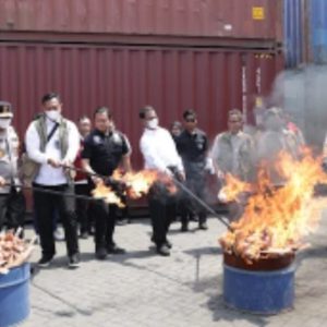 Polda Jatim Ungkap Peredaran 72 Ton Bawang Bombay Ilegal Ber-OPTK