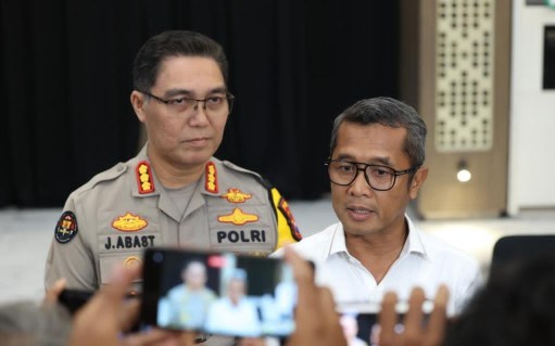 Polda Jatim Amankan Dua Tersangka Pengrusakan dan Pengusiran Lansia di Surabaya.