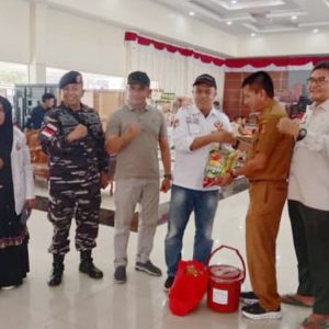 Danposal Mukomuko Lanal Bengkulu Salurkan Bantuan Kemanusiaan Ke Daerah Terdampak Bencana di Sumatera Barat