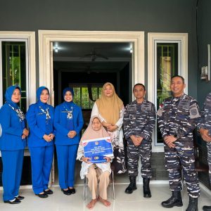 Pemberian Tali Asih Kepada Ahli Waris Pelaku Sejarah Pertempuran Aru 1962