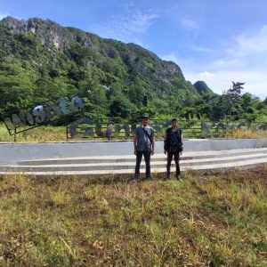 Menyusuri Goa Tengkorak Gunung Kombeng Kecamatan Kombeng Kutai Timur