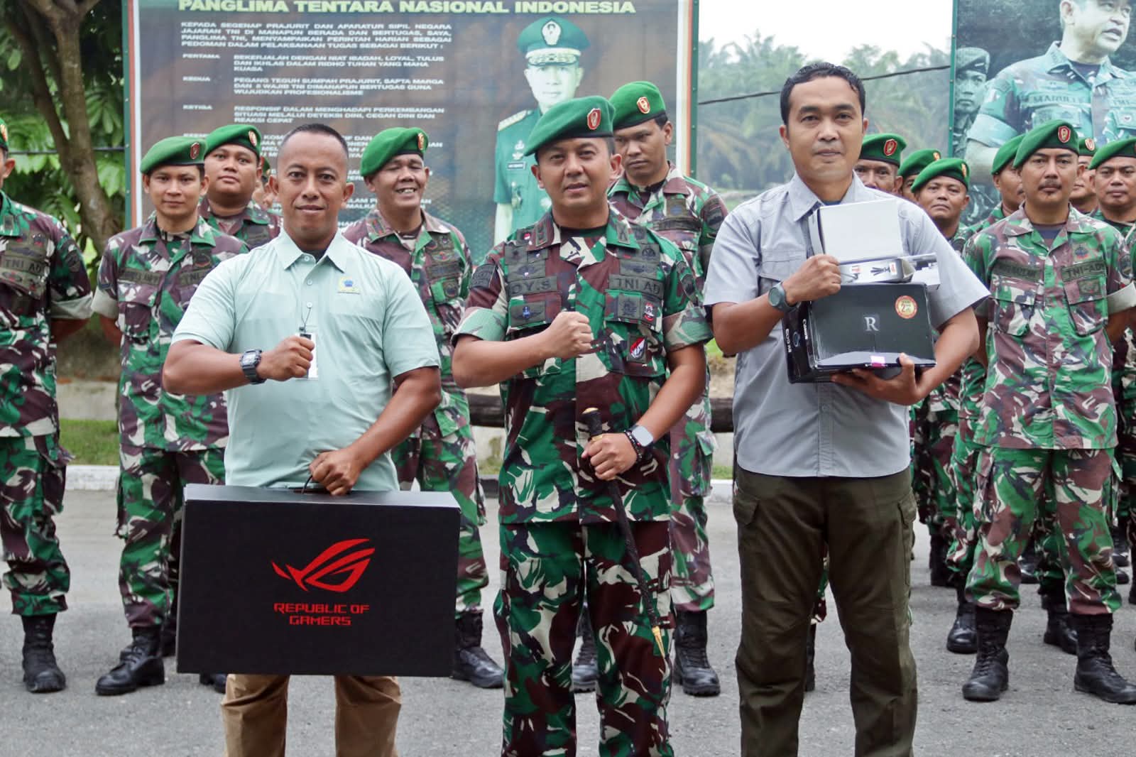 Dandim 0208/Asahan Berikan Dukungan Peralatan Multimedia kepada Tim Pendim dalam Rangka HUT PENAD 2026