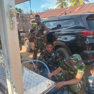 Satgas Gulbencal Kodam I/BB Salurkan Air Bersih dengan Mobil RO Bantuan Menkopolkam di Tukka dan Badiri