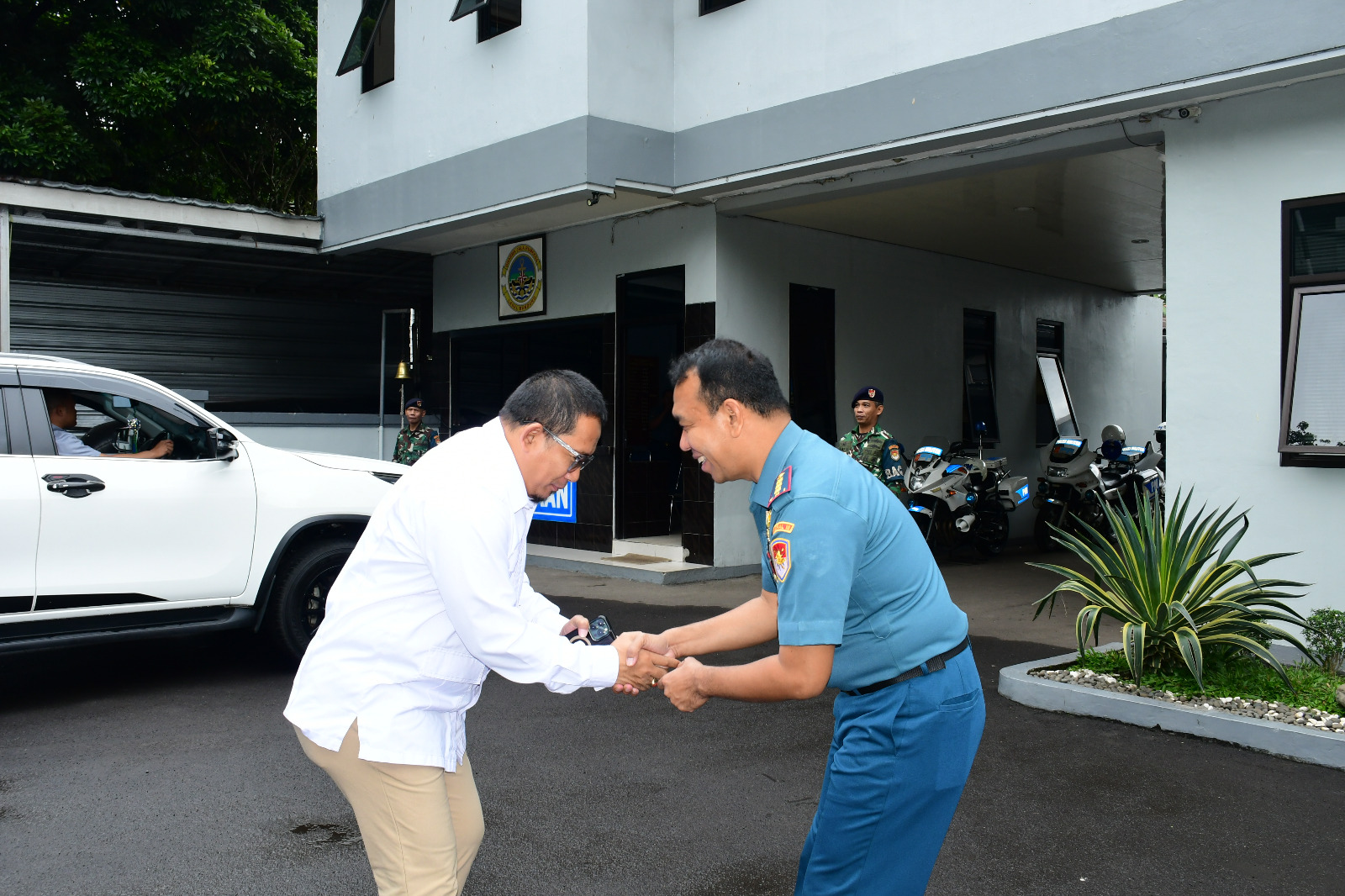 Danlanal Bandung Terima Kunjungan Kerja Wakil Ketua I DPRD Kota Bandung di Mako Lanal Bandung