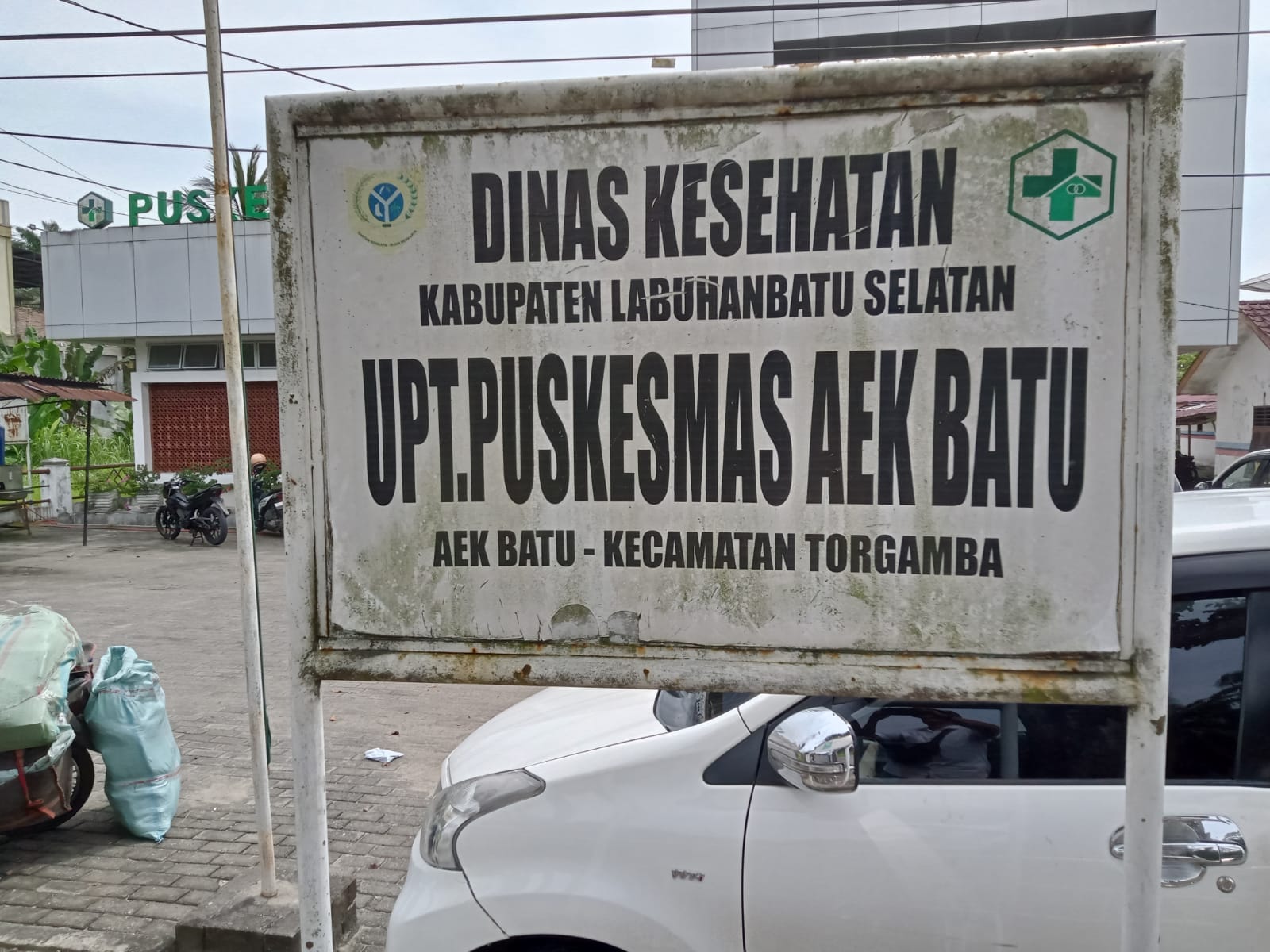 Diduga Puskesmas Aek Batu Desa Asam Jawa Langgar Permenkes No : 18 Tahun 2020 dan UU Nomor 32 Tahun 2009