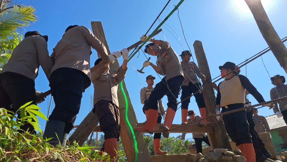 Polres Gayo Lues Bangun Empat Jembatan Gantung, Warga: Dapat Menjual Hasil Kebun Ke Pasar
