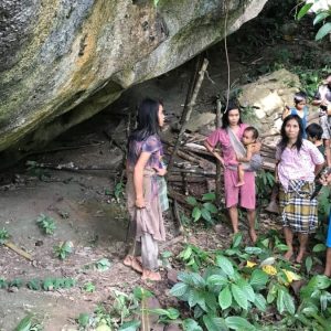 SUKU PUNAN BATU BERAU MENJAGA JEJAK TRADISI DI TENGAH GELOMBANG MODERNISASI