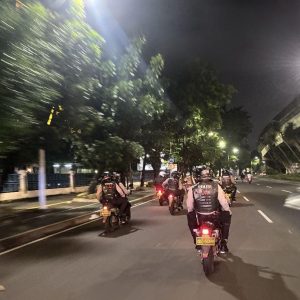 Bawa 6 Sajam, 3 Pemuda Diduga Hendak Tawuran Diamankan Patroli Perintis Presisi