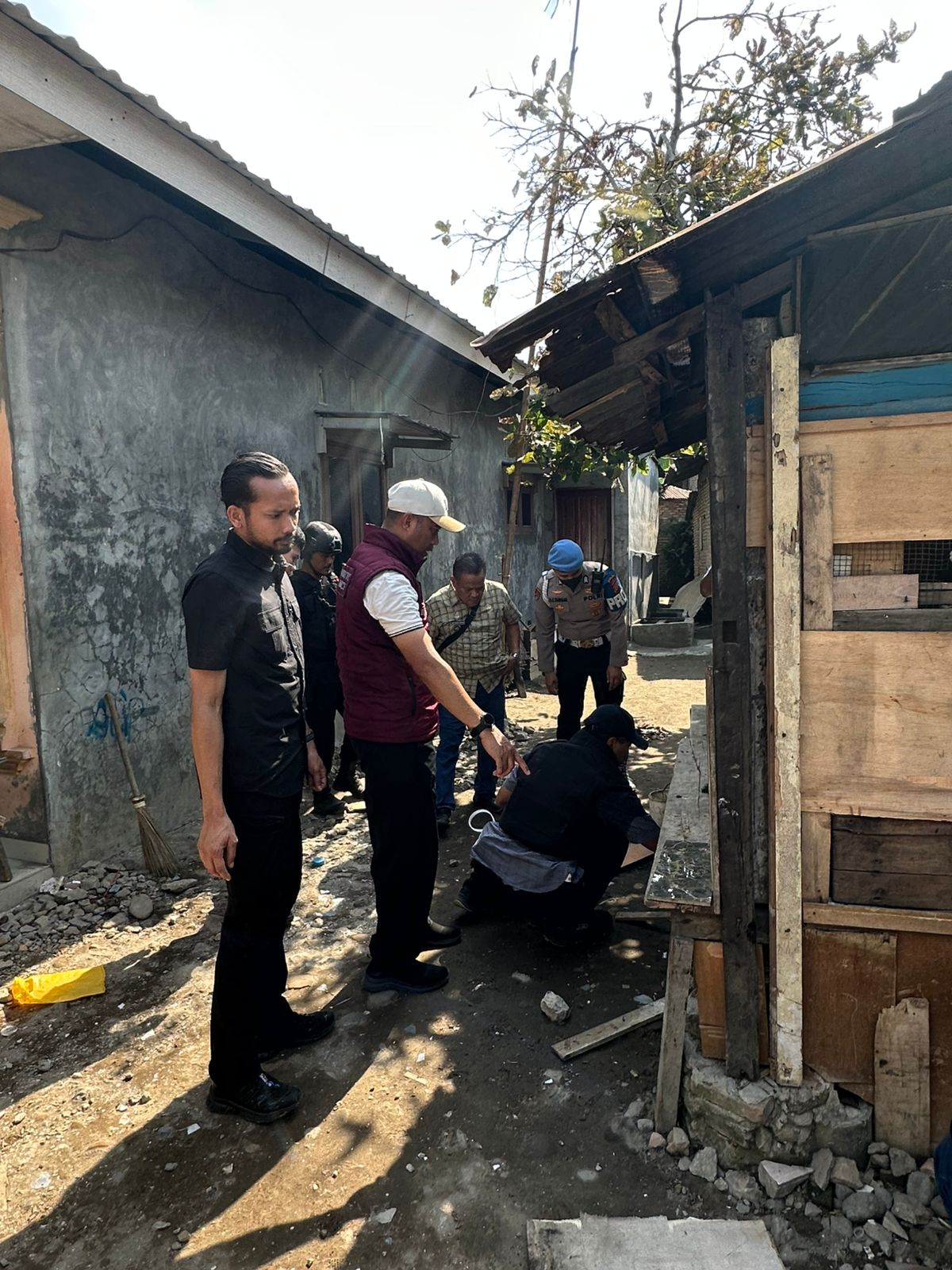 Polda Sumut Gerebek Sarang Narkoba di Percut Sei Tuan, Tujuh Orang Diamankan