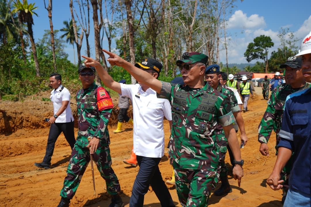 Wakasatgas PRR TNI Tekankan Akselerasi Huntara dan Sinergi Daerah Tangani Dampak Bencana