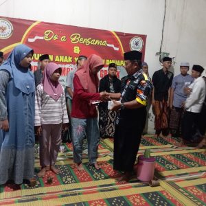 Santunan Anak yatim Piyatuh Awal Tahun GMBI distrik Gresik