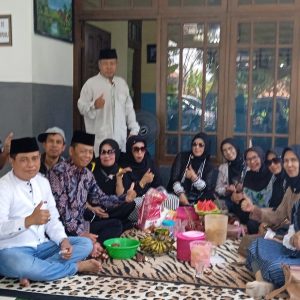 Perwakilan Alumni SMANSA 88 Takziah Ke Rumah Bapak Sabbih di Sidoarjo