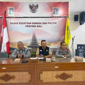 Kesbangpol Silaturahmi Sekaligus Sosialisasika