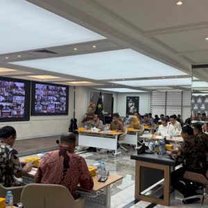 Putus Rantai Tengkulak, Polri Fasilitasi Permodalan KURBdan Penyerapan Bulog bagi Petani Jagung