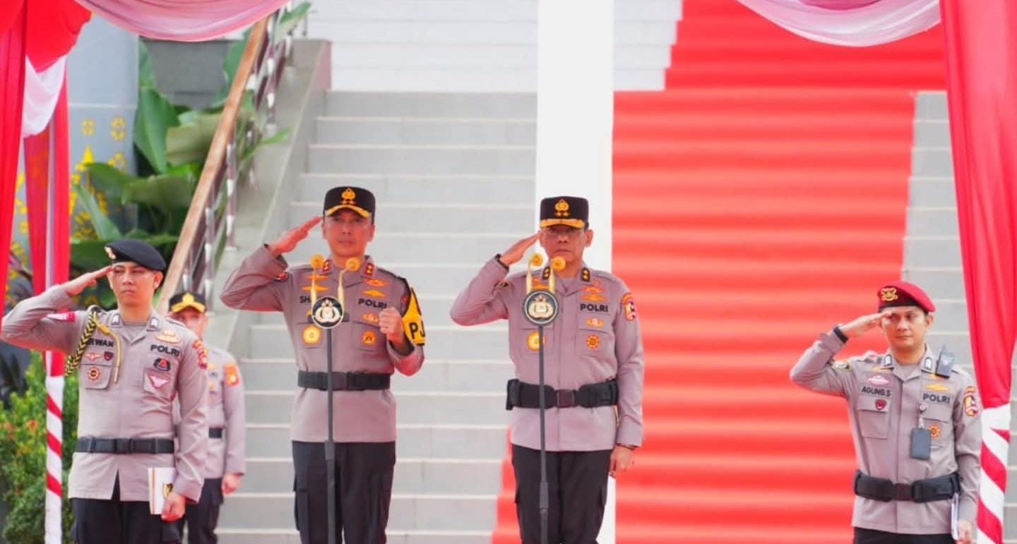 Penyambutan Kapolda Sumsel Beserta Ibu dan Upacara Serah Terima Pataka Polda Sumsel