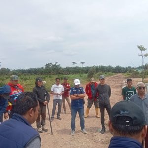 Mantan Kades Muara Padang Bantah Tuduhan Penguasaan Lahan Fasilitas Desa di Banyuasin: “Kami Hanya Tanam 180 Batang Sawit di Lahan Tidur”