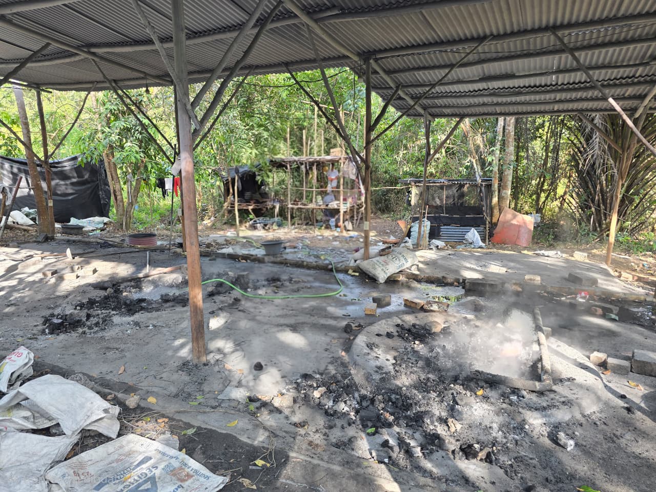 Dit Polairud Polda Babel Gerebek Gudang Peleburan Pasir Timah Ilegal di Kabupaten Bangka