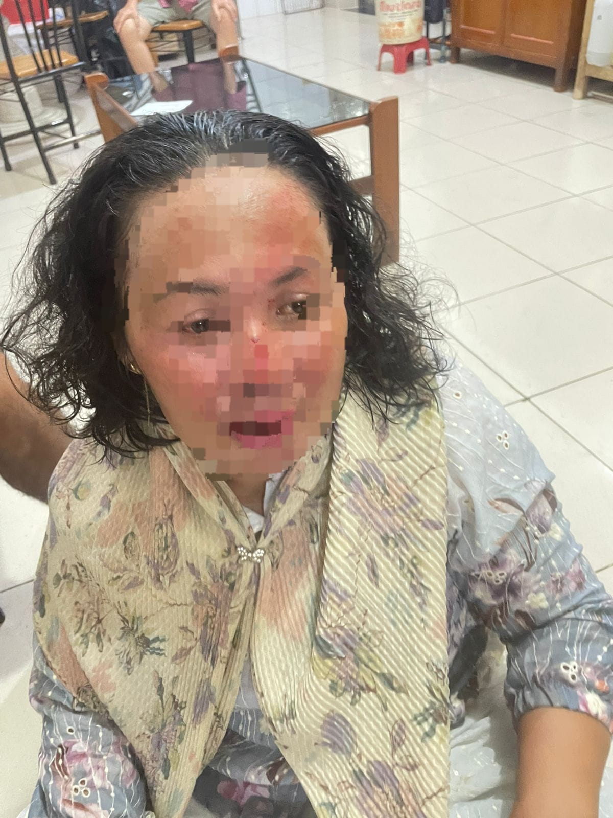 PERCOBAAN PENCURIAN EMAS SEKITAR 900 GRAM DAN MELAKUKAN PEMBAKARAN BOTOL AQUA DENGAN BERISIKAN BENSIN (BOM MOLOTOV)