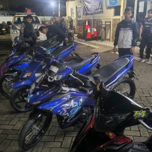 Brimob Polda Metro Jaya Bersama Satgas Anti Tawuran Gagalkan Balap Liar di Jakarta Timur