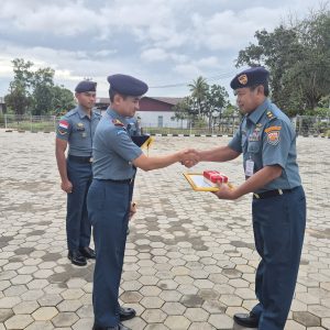 Penghargaan Untuk Prajurit Berprestasi : Tegas Menjaga Laut, Melindungi Rakyat