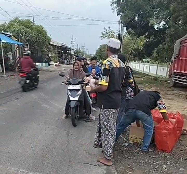 Perkuat Kepedulian Sosial, LSM GMBI Berbagi Takjil Gratis selama Ramadhan
