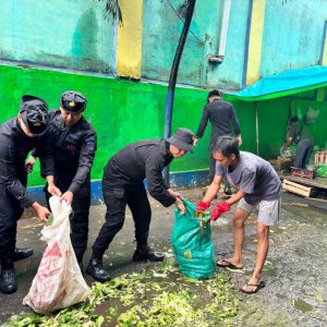 Brimob Metro Jaya Gelar Kurvey di Pasar Palmerah, Implementasi Program “Bang Jasri
