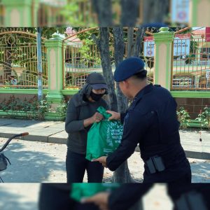 Menebar Kebaikan di Hari Minggu, Satuan Brimob Polda Sumut Hadir Menguatkan Kebersamaan di Tengah Masyarakat