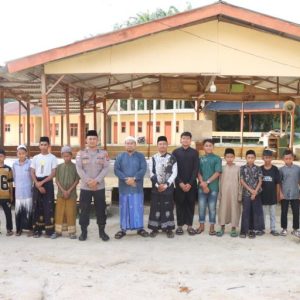 Perkuat Solidaritas sosial di Bulan Suci Ramadhan Kapolda Aceh Salurkan Bantuan Kurma