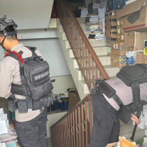 Respons Cepat Brimob Polda Metro Jaya Hadapi Ancaman Bom di SMA Jatinegara